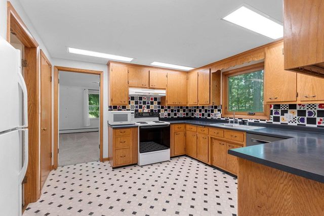 535 AVON COURT, Green Bay, WI 54302