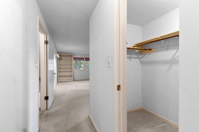535 AVON COURT, Green Bay, WI 54302