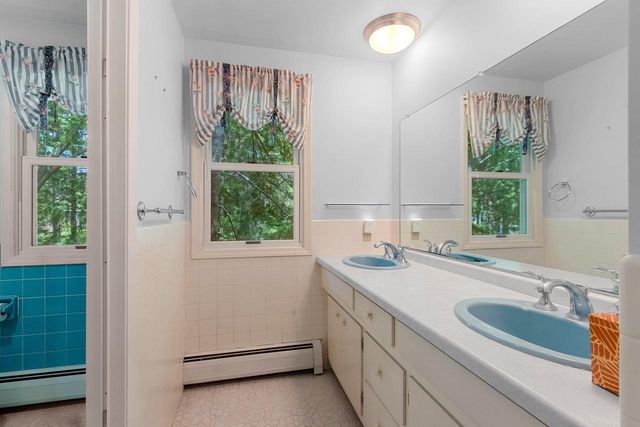 535 AVON COURT, Green Bay, WI 54302