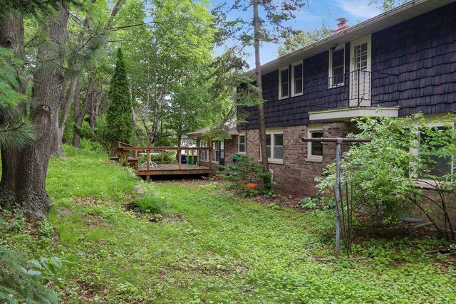 535 AVON COURT, Green Bay, WI 54302