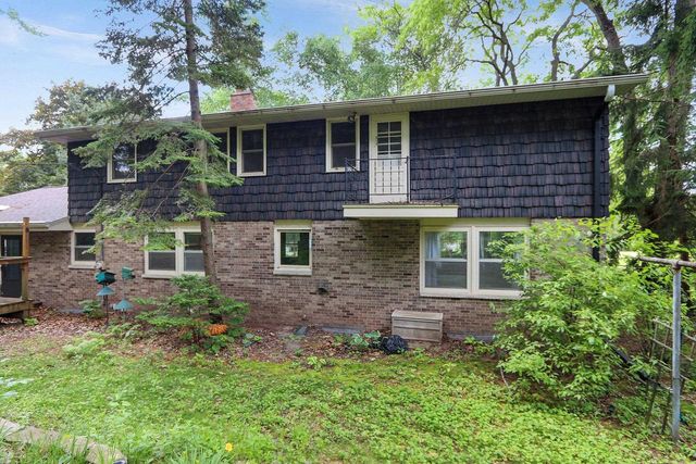 535 AVON COURT, Green Bay, WI 54302