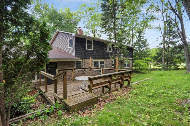 535 AVON COURT, Green Bay, WI 54302