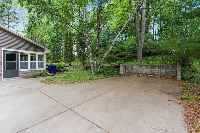 535 AVON COURT, Green Bay, WI 54302
