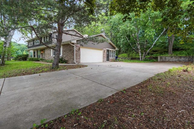535 AVON COURT, Green Bay, WI 54302