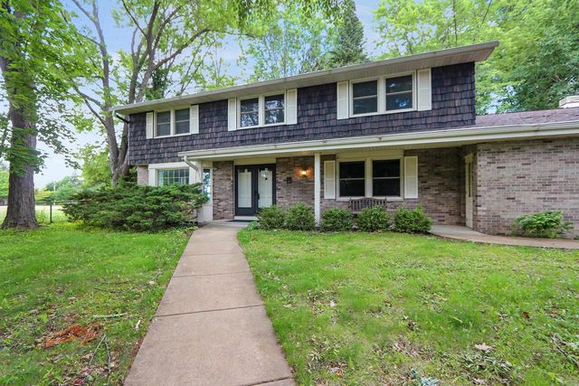 535 AVON COURT, Green Bay, WI 54302