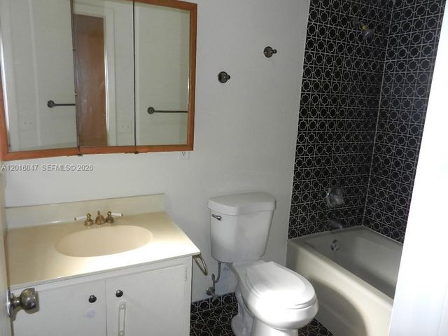 18950 SW 240th St, Homestead, FL 33031