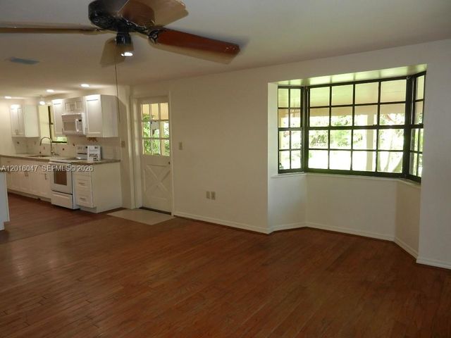 18950 SW 240th St, Homestead, FL 33031