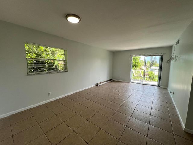 1887 Juno Road 1, North Palm Beach, FL 33408