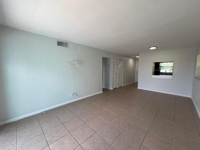 1887 Juno Road 1, North Palm Beach, FL 33408