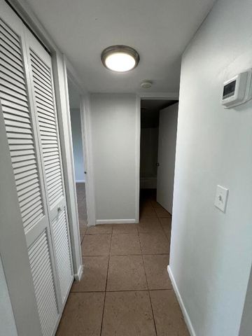 1887 Juno Road 1, North Palm Beach, FL 33408