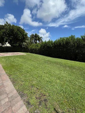 1887 Juno Road 1, North Palm Beach, FL 33408