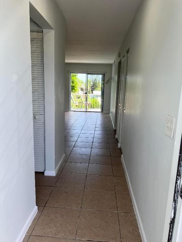 1887 Juno Road 1, North Palm Beach, FL 33408