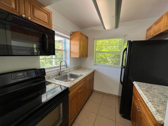 1887 Juno Road 1, North Palm Beach, FL 33408