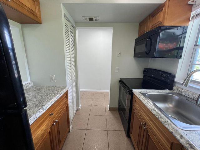 1887 Juno Road 1, North Palm Beach, FL 33408