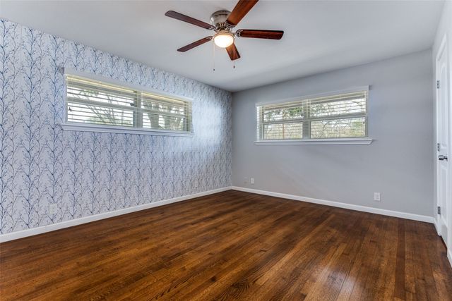 11836 Duxbury Drive, Dallas, TX 75218