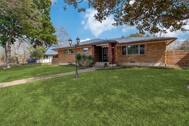 11836 Duxbury Drive, Dallas, TX 75218