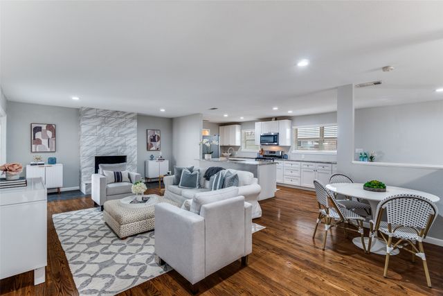 11836 Duxbury Drive, Dallas, TX 75218