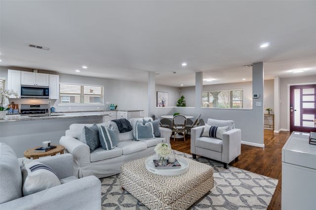 11836 Duxbury Drive, Dallas, TX 75218