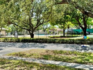 1311 SW 85th Ave, Pembroke Pines, FL 33025