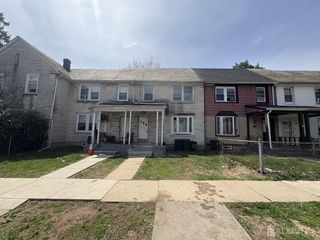 6 Lufberry Avenue, New Brunswick, NJ 08901