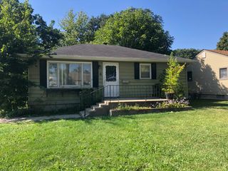 6 NORTH ADAMS Street 6, North Aurora, IL 60542