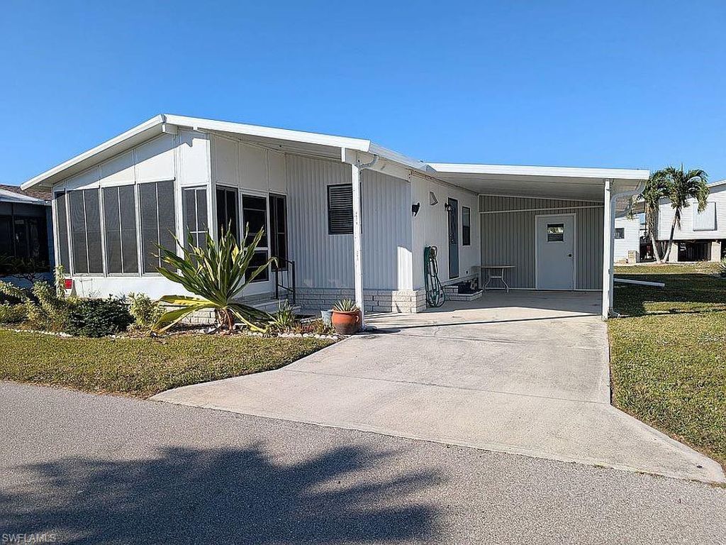 4978 Mullette LN, ST. JAMES CITY, FL 33956 — exterior