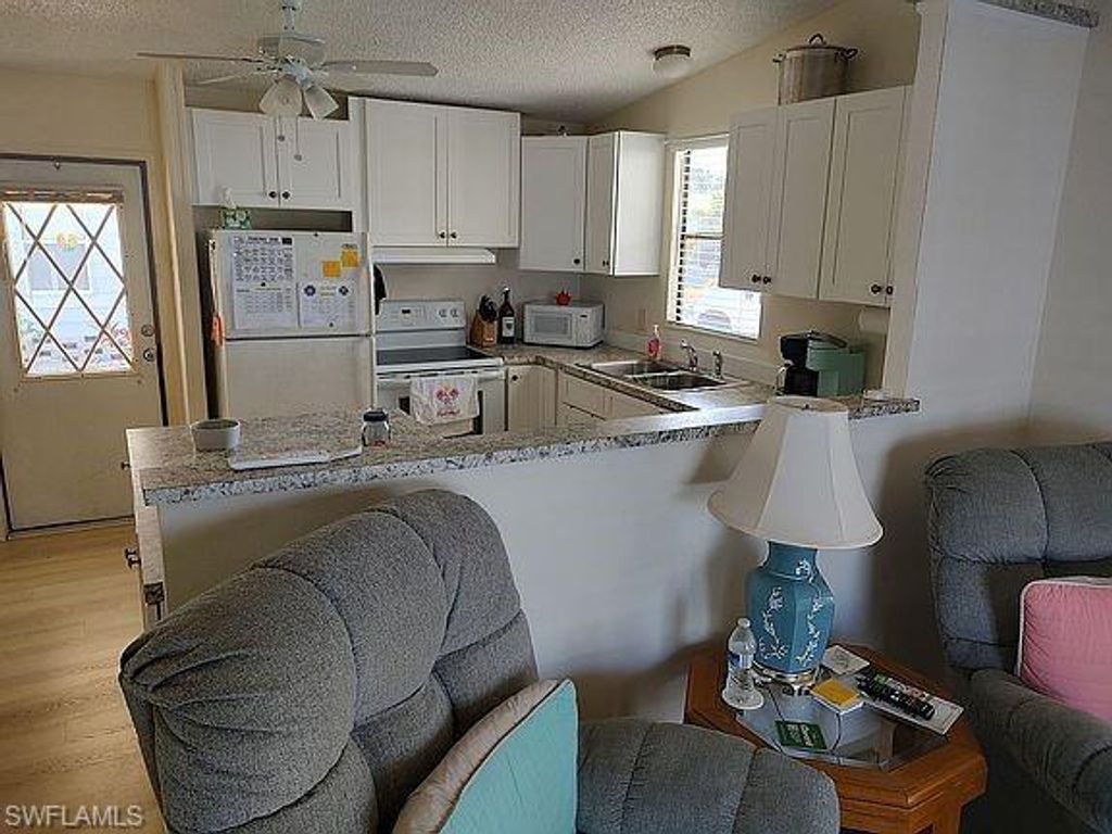 4978 Mullette LN, ST. JAMES CITY, FL 33956 — photo 3