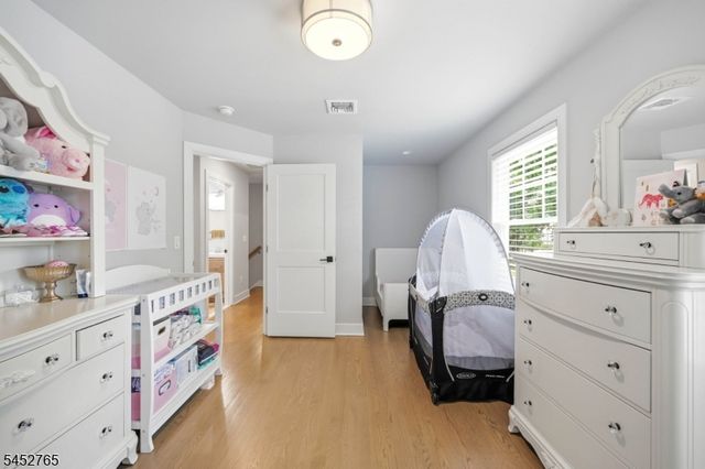 226 Church Ln, Wayne Twp., NJ 07470
