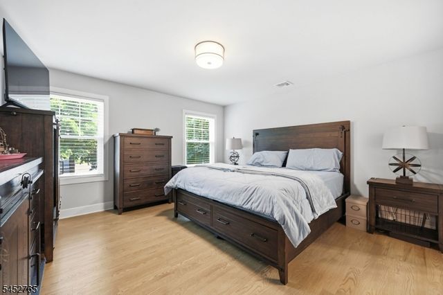 226 Church Ln, Wayne Twp., NJ 07470