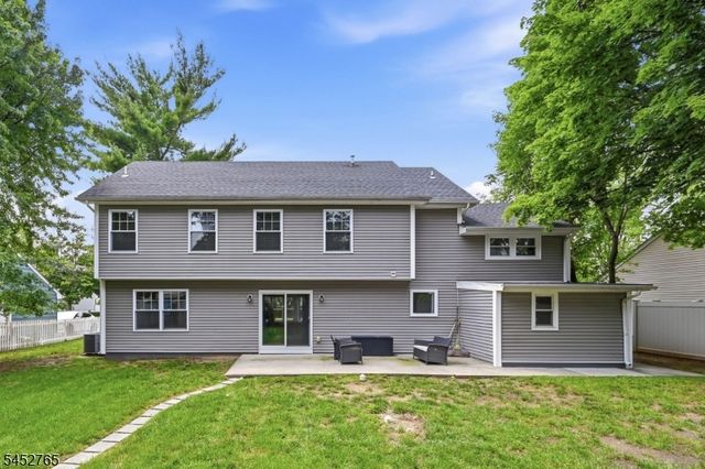 226 Church Ln, Wayne Twp., NJ 07470