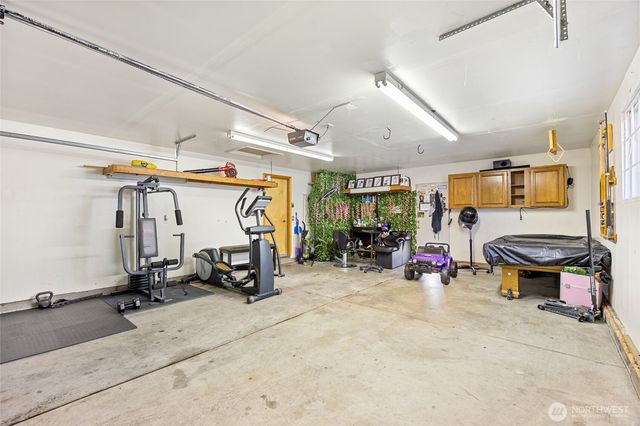 1215 Lowry St, Moses Lake, WA 98837