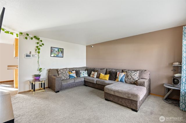 1215 Lowry St, Moses Lake, WA 98837