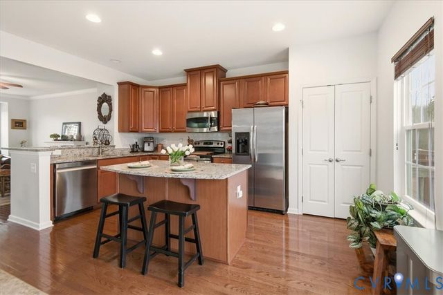 4836 Skyline Ridge Dr, Midlothian, VA 23112