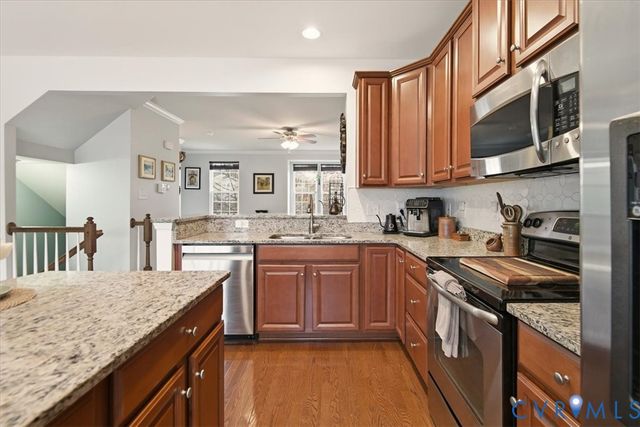 4836 Skyline Ridge Dr, Midlothian, VA 23112