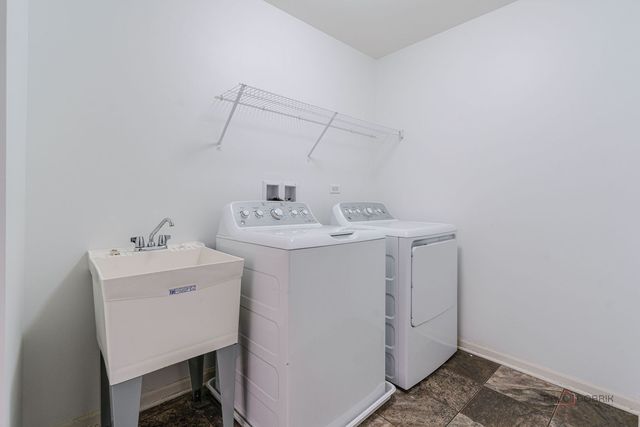 202 Minuet Circle, Volo, IL 60073