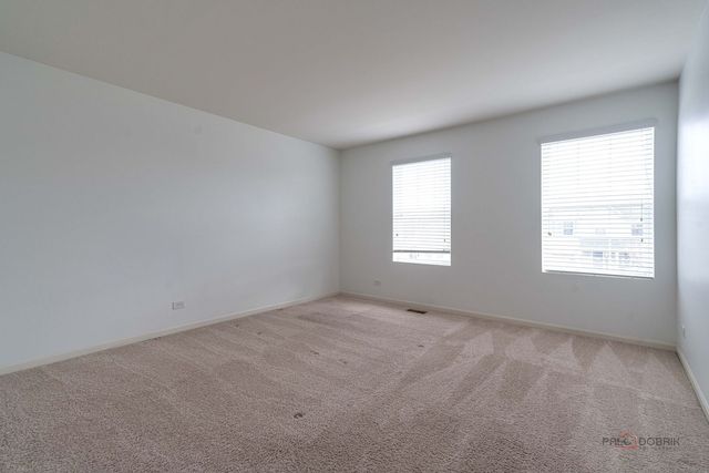 202 Minuet Circle, Volo, IL 60073