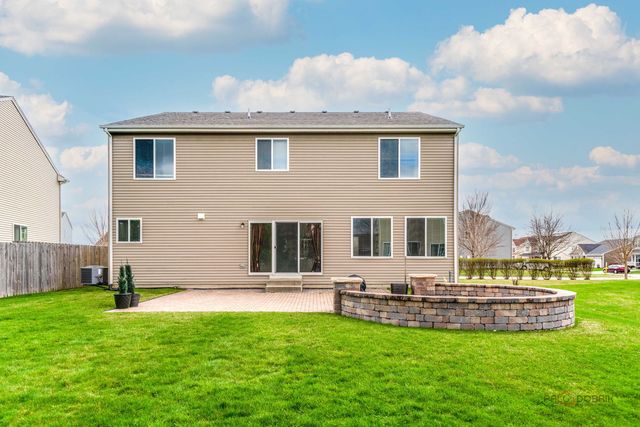 202 Minuet Circle, Volo, IL 60073