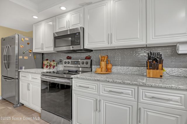 647 Cedar Side Circle NE 114, Palm Bay, FL 32905