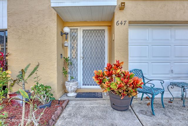 647 Cedar Side Circle NE 114, Palm Bay, FL 32905