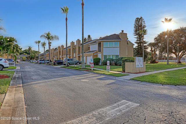 647 Cedar Side Circle NE 114, Palm Bay, FL 32905