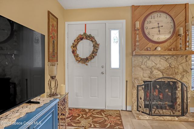 647 Cedar Side Circle NE 114, Palm Bay, FL 32905