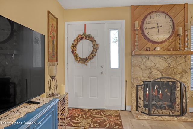 647 Cedar Side Circle NE 114, Palm Bay, FL 32905