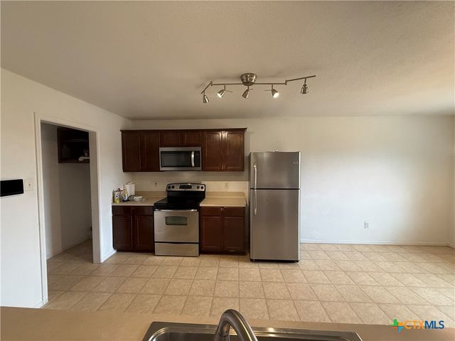 404 Blayton Street, Troy, TX 76579