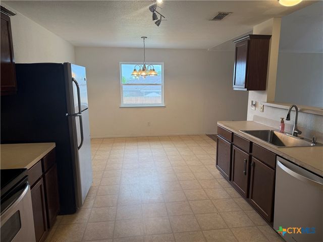 404 Blayton Street, Troy, TX 76579