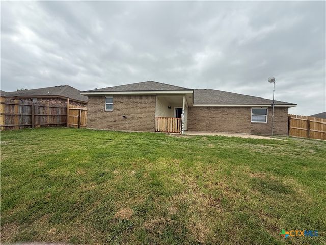 404 Blayton Street, Troy, TX 76579