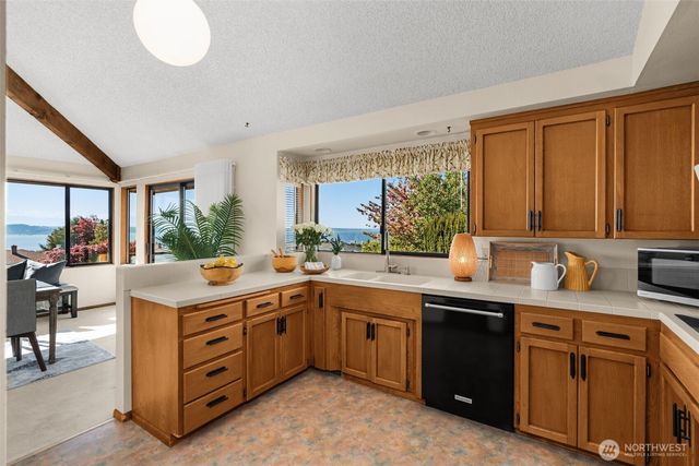 5414 SW Charlestown Street, Seattle, WA 98116