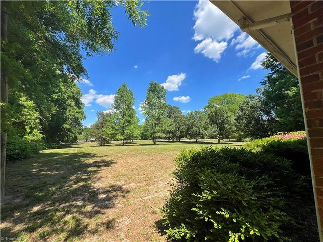 2109 Kivett Drive, Greensboro, NC 27406