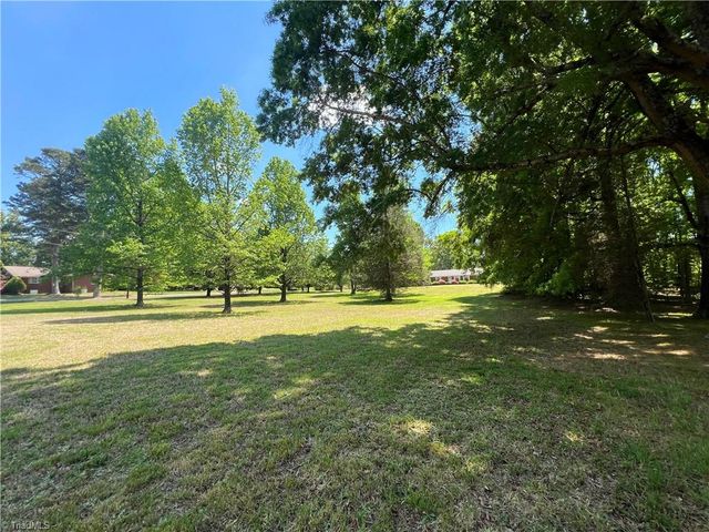 2109 Kivett Drive, Greensboro, NC 27406