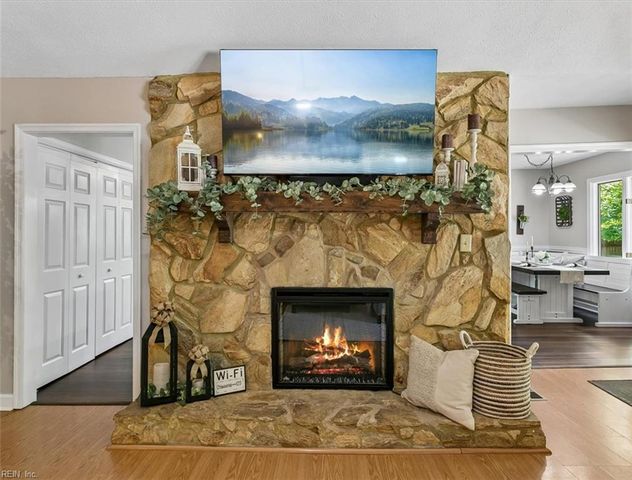 5290 Beechwood Knoll TRL, Gloucester, VA 23061