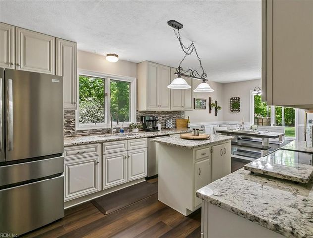5290 Beechwood Knoll TRL, Gloucester, VA 23061